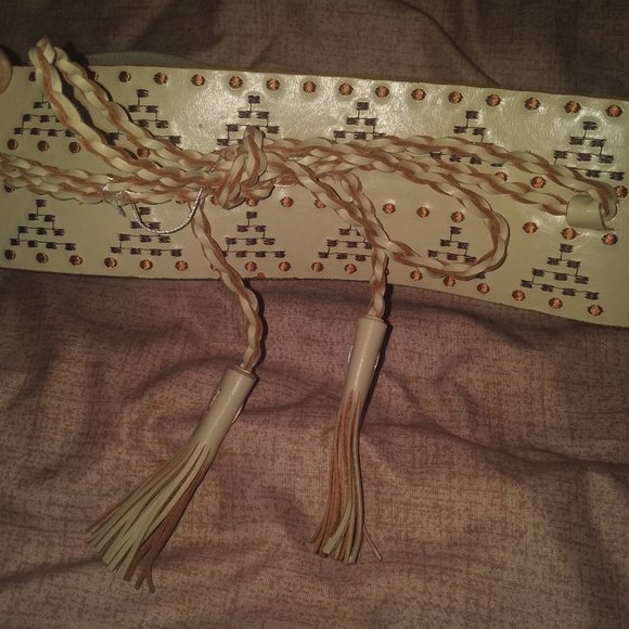 10/$10 Stretch Belt Cream L - Picture 3 of 8